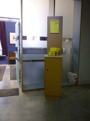'Verkoopstand voor Tekensjabloon' (2012) MDF, Formica, paint, glass, paper